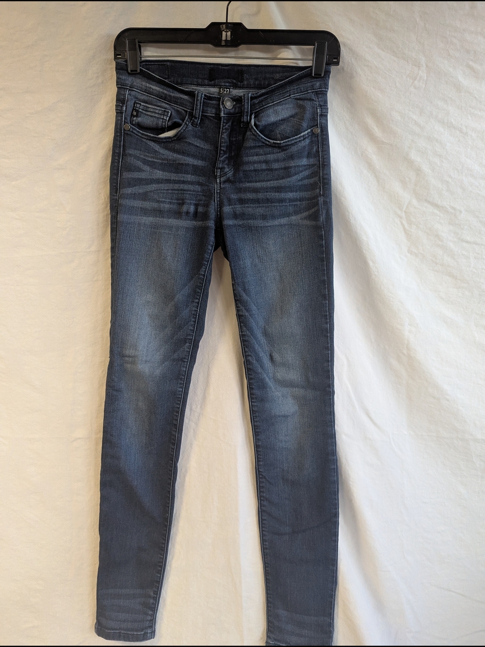 Dark Wash Women's Skinny Jeans - Blue